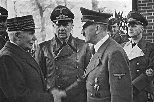 Adolf Hitler et Philippe Pétain lors de l’entrevue de Montoire, le 24 octobre 1940.