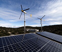Une petite éolienne a presque deux fois moins de rendement qu'une éolienne d'un grand parc[41]
