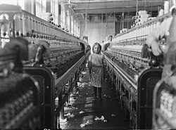 Dans une usine américaine à Newberry, Caroline du Sud, en 1908.