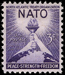 Timbre célébrant l'OTAN en 1952